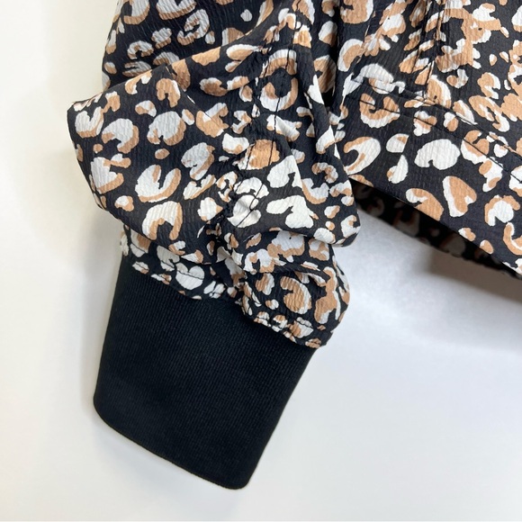 Free People Movement Run Wild Jacket Womens Size XS Leopard Print Lightweight - Picture 7 of 13